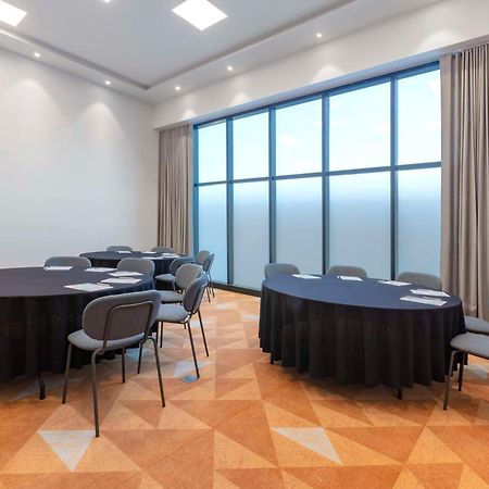 Hilton Garden Inn Guadalajara Airport El Zapote  Extérieur photo