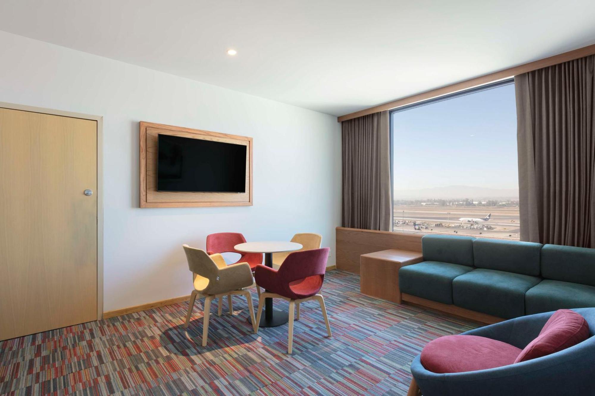 Hilton Garden Inn Guadalajara Airport El Zapote  Extérieur photo