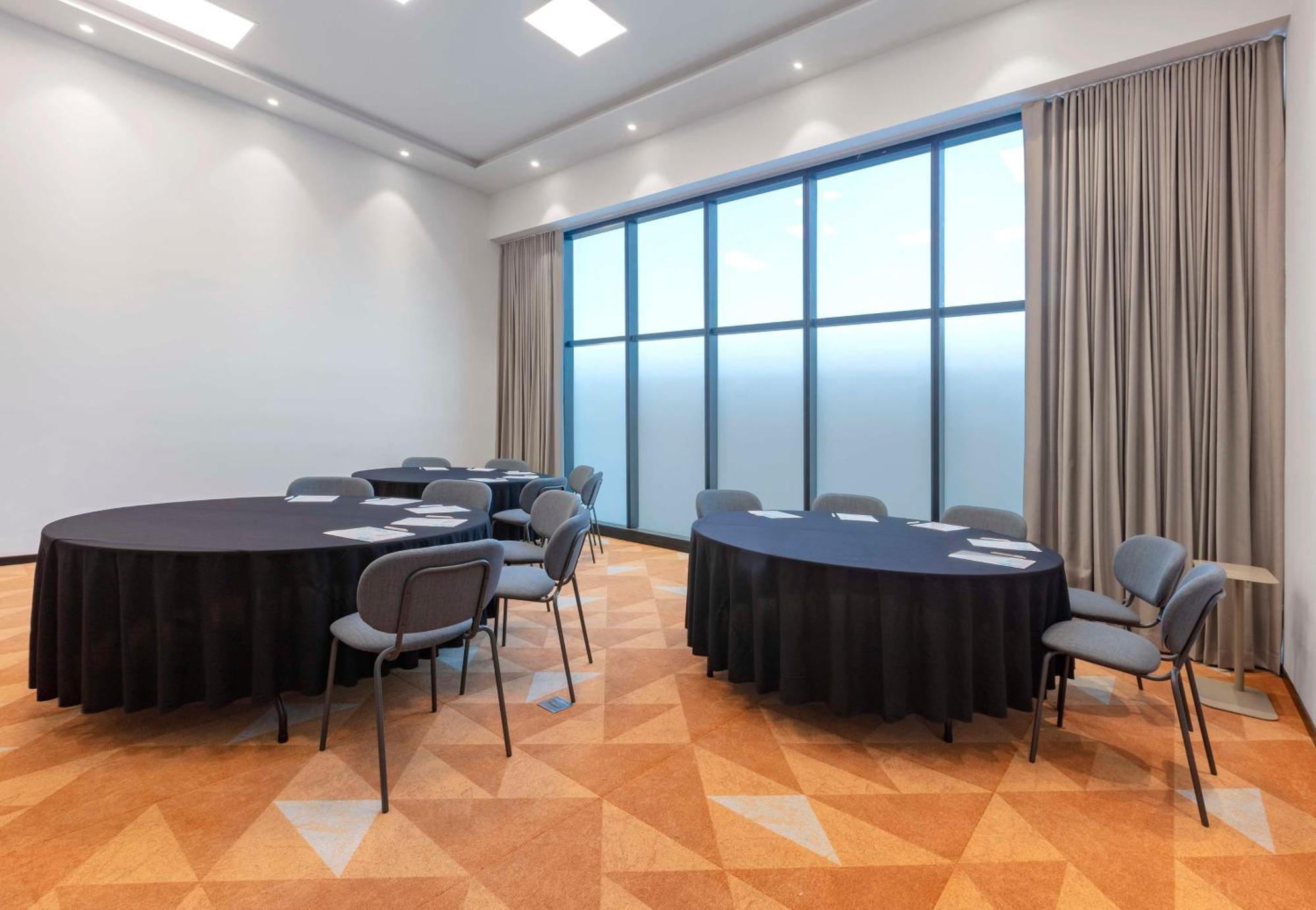 Hilton Garden Inn Guadalajara Airport El Zapote  Extérieur photo